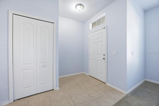 Foto del edificio - 5588 Sycamore Canyon Dr