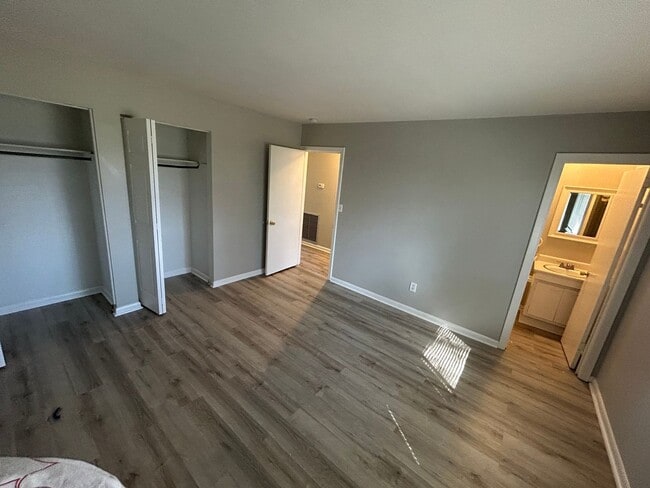 Building Photo - Charming 3BR Home with Fenced Backyard, Garage & Modern Flooring — 1,322 Sq Ft