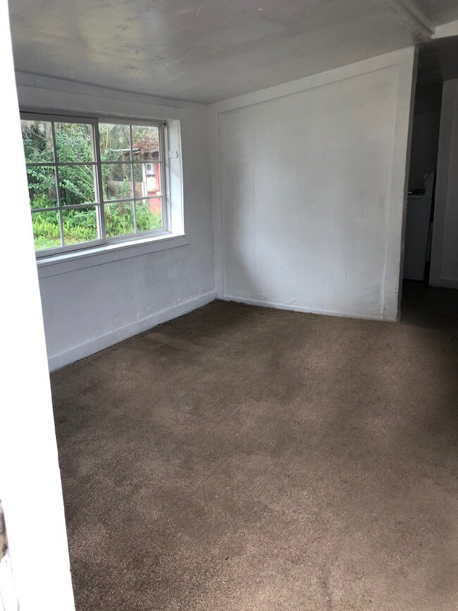 Foto del edificio - 1506 E University Ave