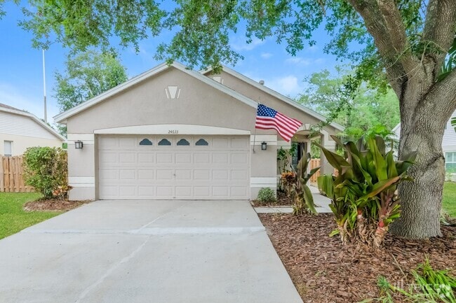 Building Photo - 24633 Laurel Ridge Dr