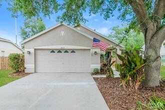 Building Photo - 24633 Laurel Ridge Dr