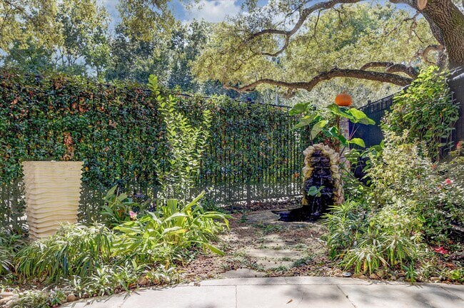 Foto del edificio - 4706 Post Oak Timber Dr