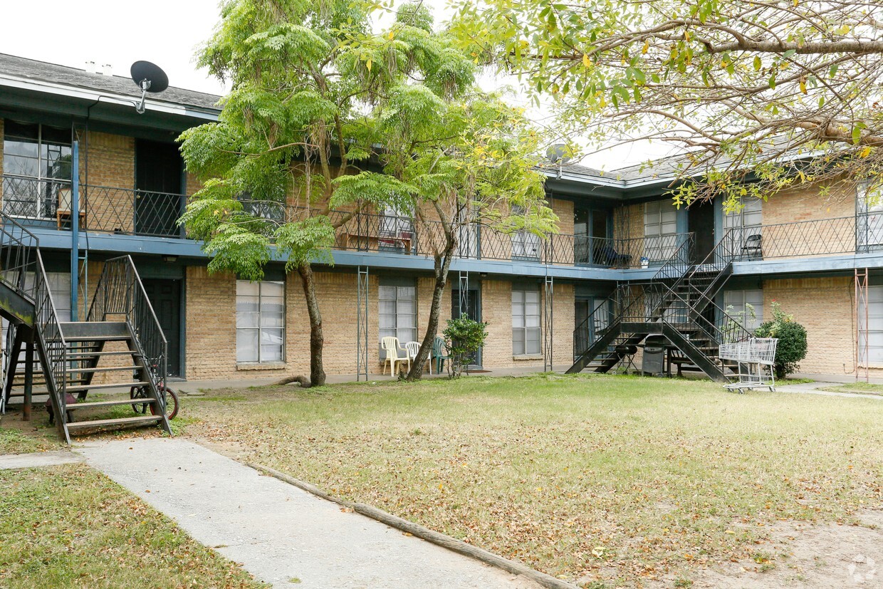 Building Photo - Sierra-wald Apartments