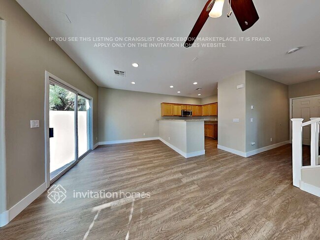 Foto del edificio - 6323 Blushing Willow St