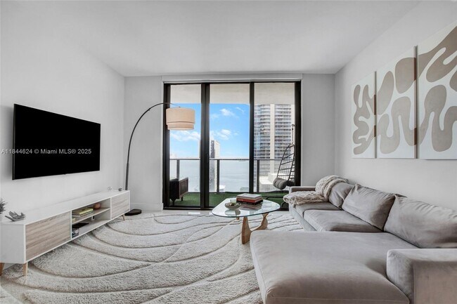 Foto del edificio - 1010 Brickell Ave