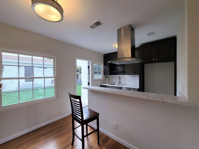 Building Photo - 4033 Violet St