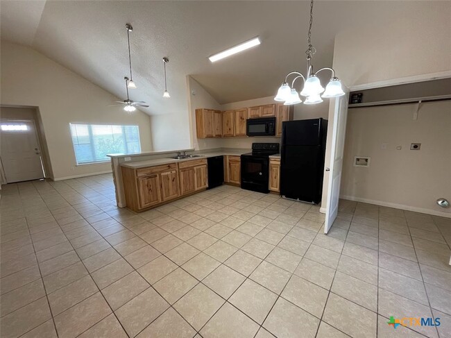 Foto del edificio - 2455 Golf Dr