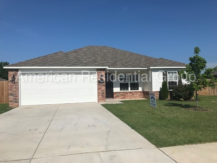 Building Photo - 3358 Alliance Dr