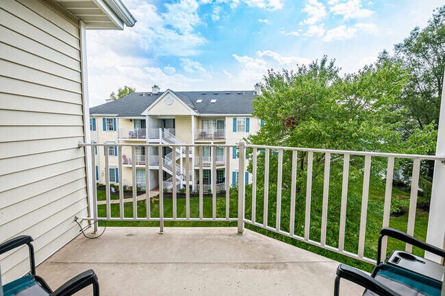 Building Photo - 450 Northam Dr