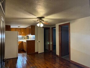 Building Photo - 1705 Chris Craft Dr
