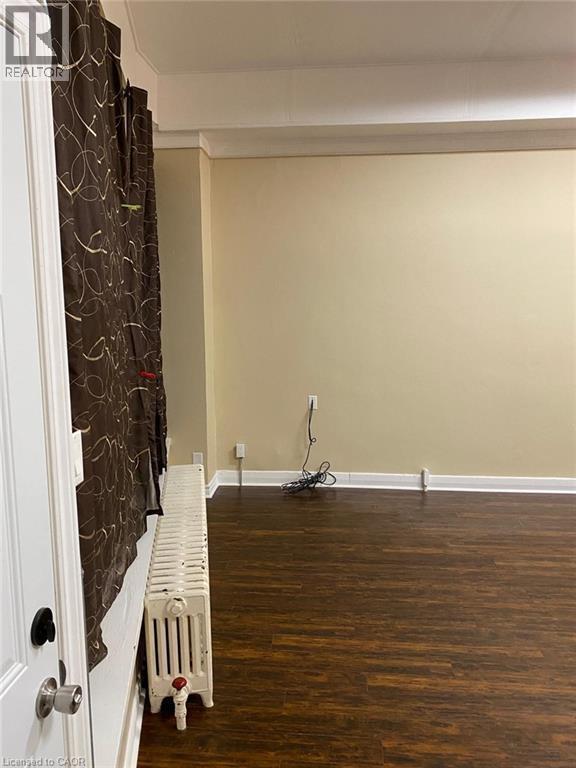 Building Photo - 264 King St