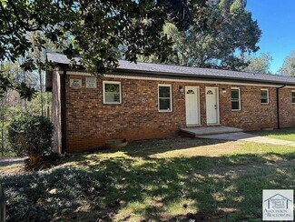 Building Photo - 45 Infinity Dr