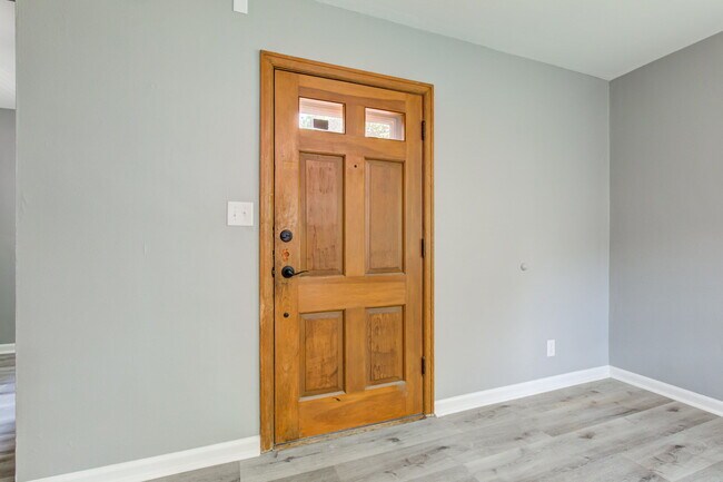 Foto del edificio - 4610 Rookwood Ave