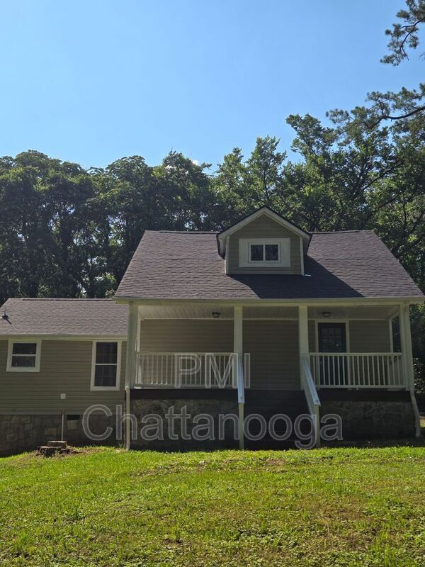 Photo - 220 Hillside Dr House