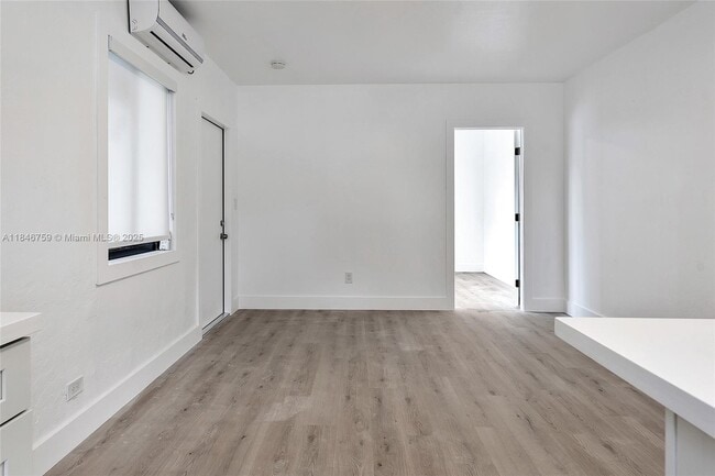 Building Photo - 711 Beacom Blvd