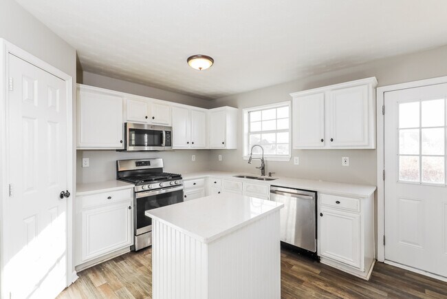 Building Photo - 12206 Stillman Ct