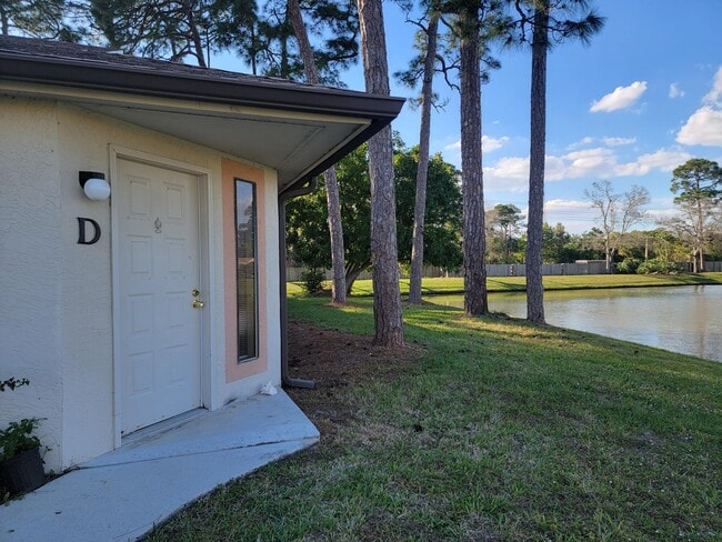 Building Photo - 2833 Stoneway Ln