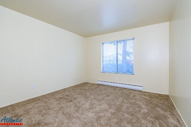 Building Photo - 555 S 10th St