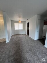Building Photo - 4135 Marian Ct
