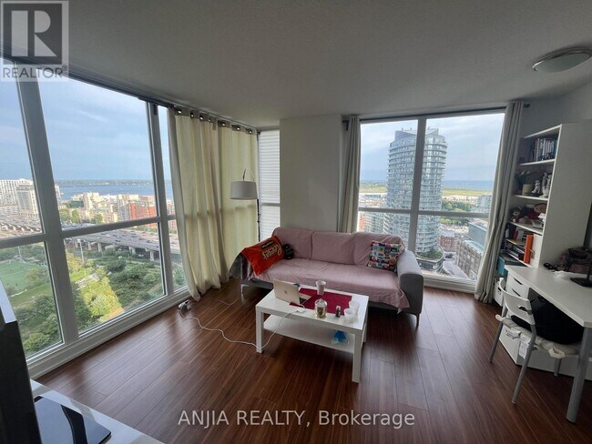 Building Photo - 85-2385 Queens Wharf Rd