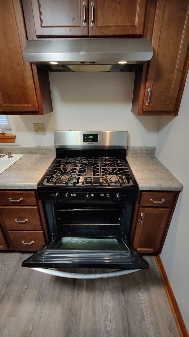 Building Photo - *Recently Updated 1BD/1BA Apartment Availa...