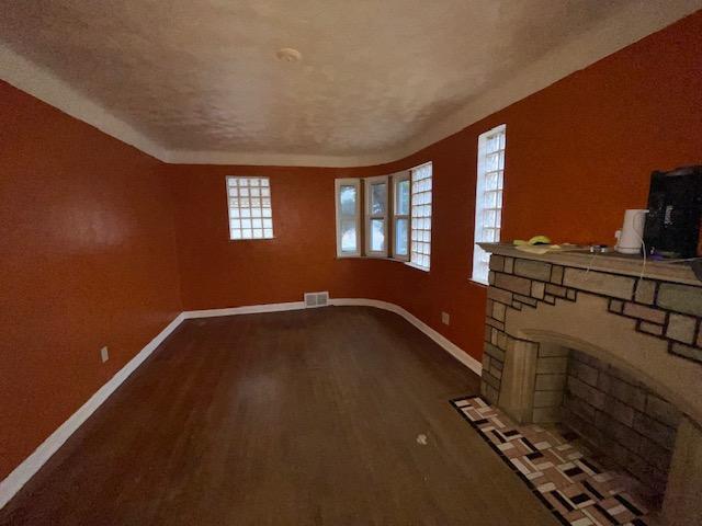 Building Photo - 6538 Woodrow Avenue