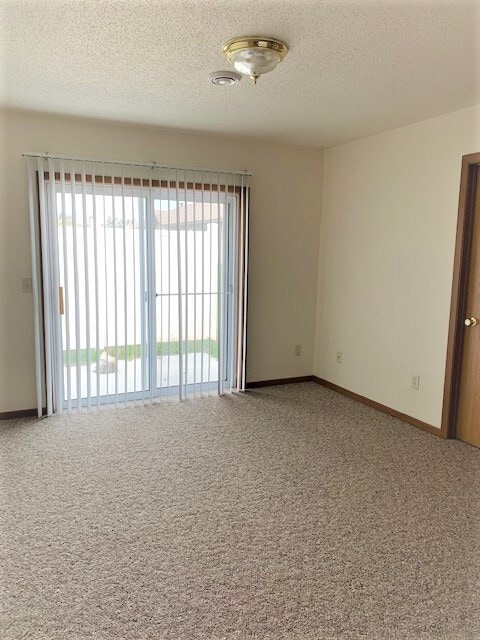 Foto del edificio - 4810 Southridge Ct