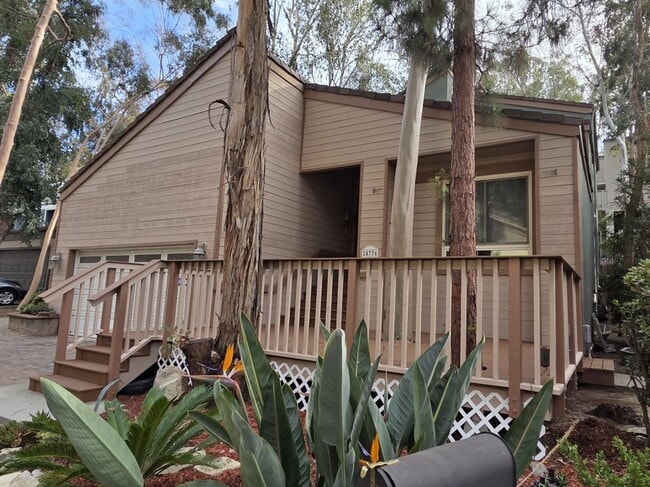 Building Photo - 24776 Glenwood