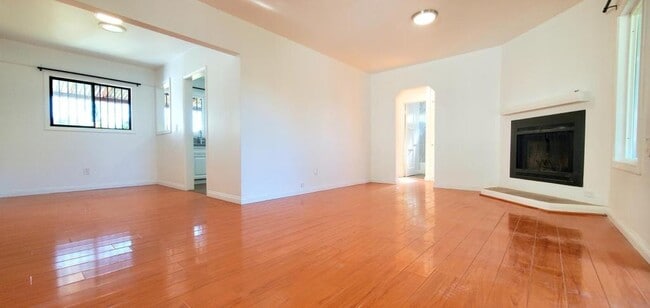 Foto del edificio - 3106 San Pierre Dr