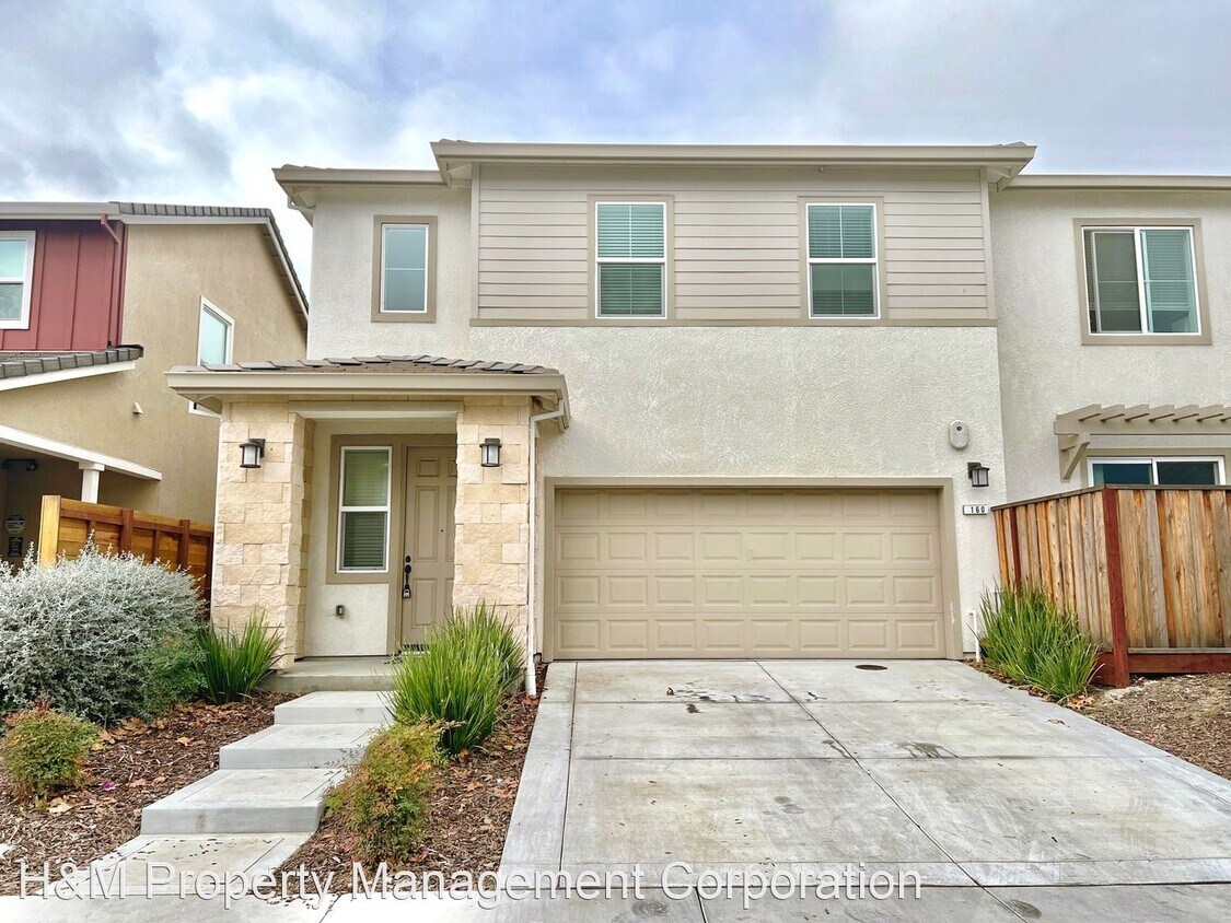Foto principal - 3 br, 2.5 bath House - 160 Prancer Lane