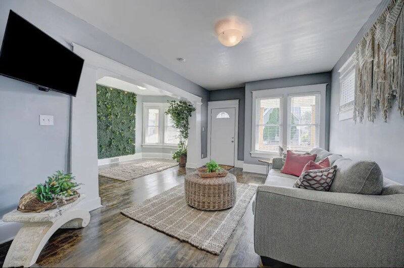 Foto principal - 3143-3145 Holton