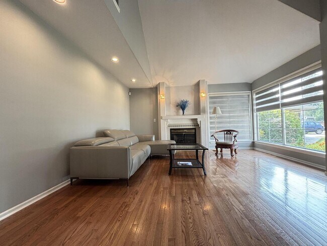 Photo du bâtiment - 10924-10160 160 St