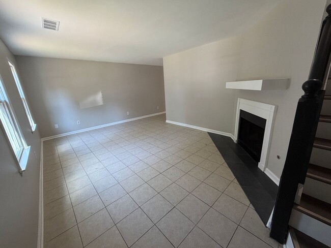 Building Photo - 2761 Northwood Ct