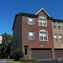 Building Photo - 6644 Bartrams Forest Ln
