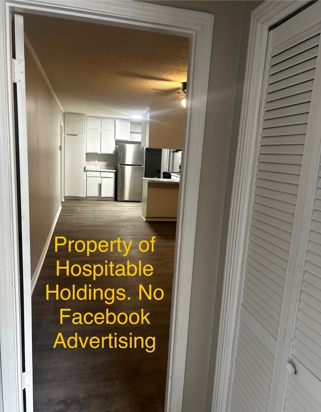 Building Photo - 607 N Browder St
