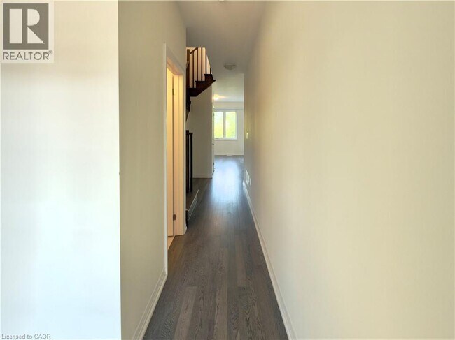 Building Photo - 369 Starlight Ave