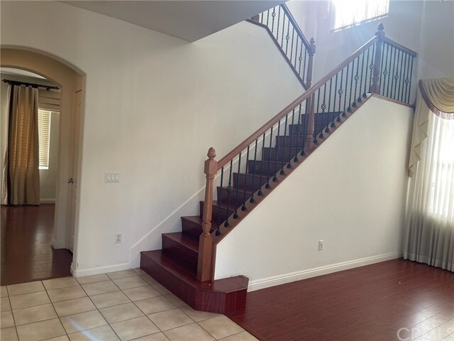 Building Photo - 3330 E Springcreek Dr