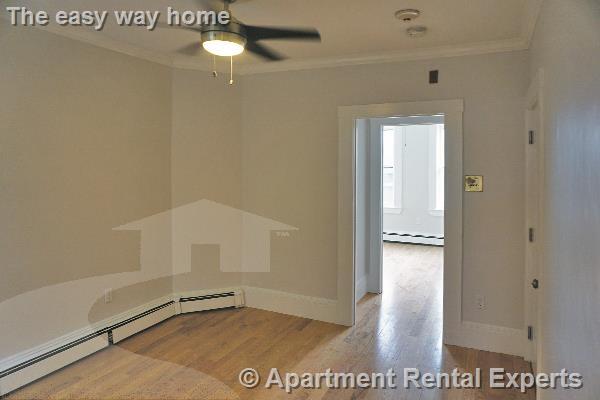 Foto del edificio - 27-29 Lambert St Unit #3R