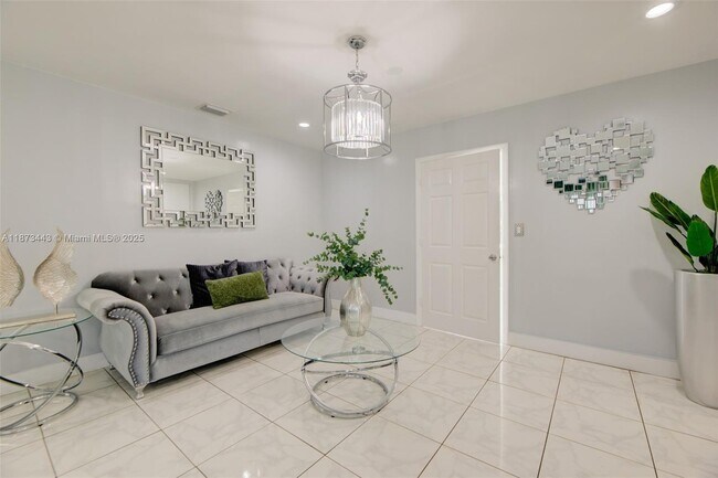 Foto del edificio - 1240 Peri St