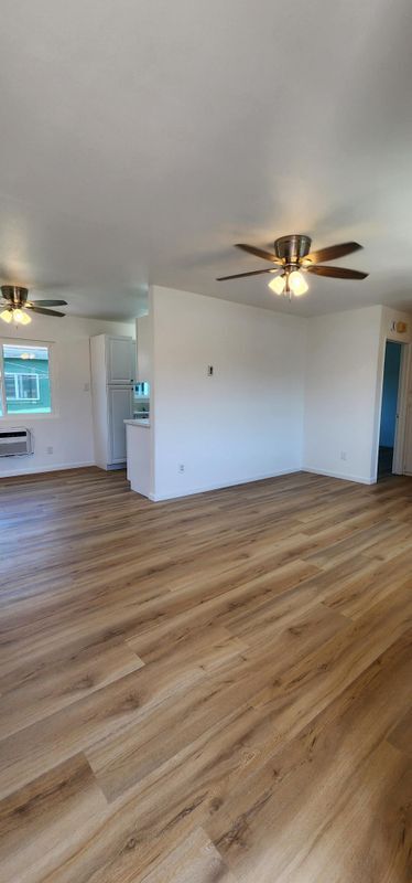 Foto del edificio - 4419 Rosebud Ln