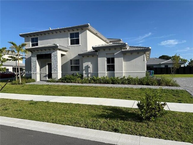 Building Photo - 13248 SW 188th Terrace
