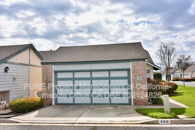 Building Photo - 488 Bancroft Glen