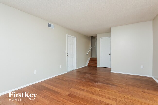 Foto del edificio - 3651 Oak Vista Ln