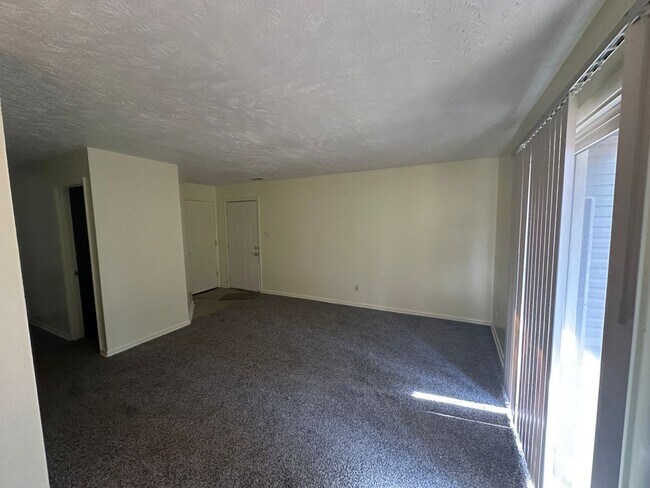 Foto del edificio - 6376 Applecross Ave