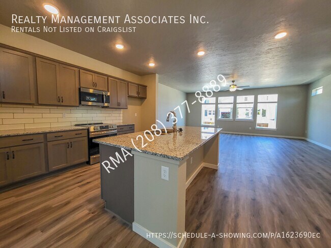 Building Photo - 3132 N Network Ln