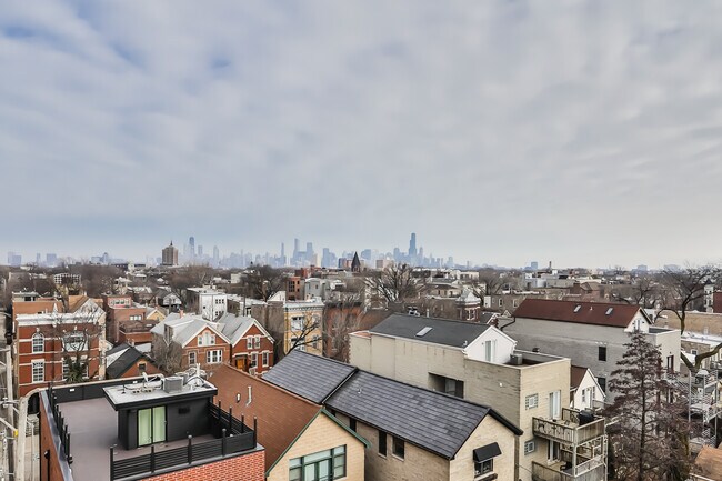Building Photo - 2353 W Wabansia Ave