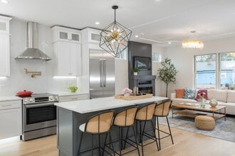 Building Photo - 6 Gordon Rd