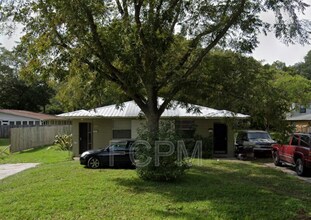 Building Photo - 1064 Huron St