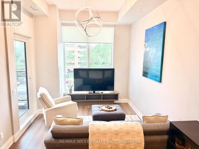 Photo du bâtiment - 3121 Sheppard Ave E