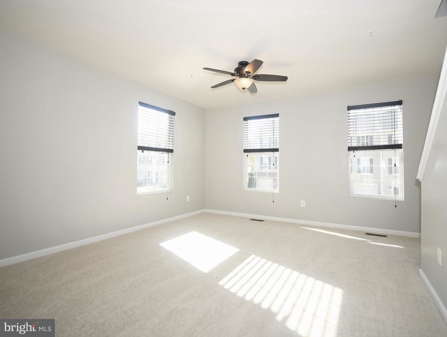 Building Photo - 6851 Archibald Dr